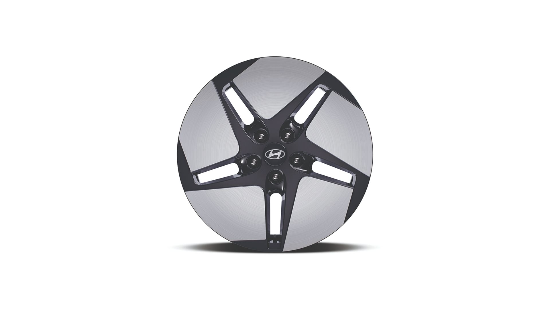 18" alloy wheel from the new Hyundai IONIQ 6 electric sedan. 